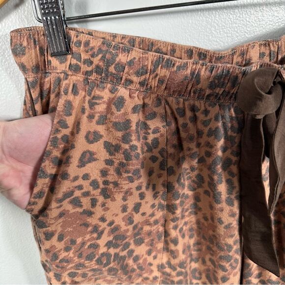 Aerie Leopard Print Flannel Pajama Pant Size Medium Long Casual Comfy Cozy Chic - Picture 10 of 16